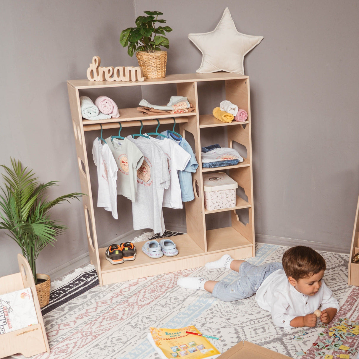 Montessori Children's Closet