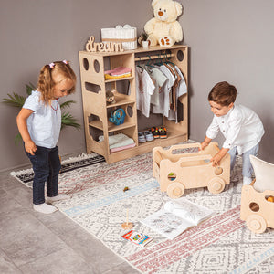 Montessori Children's Closet