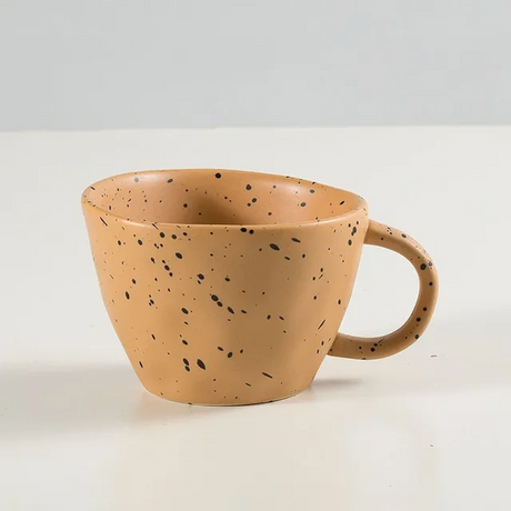 Stylish Calmeca Ceramic Mug by EllureDecor, featuring a handcrafted design and earthy tones