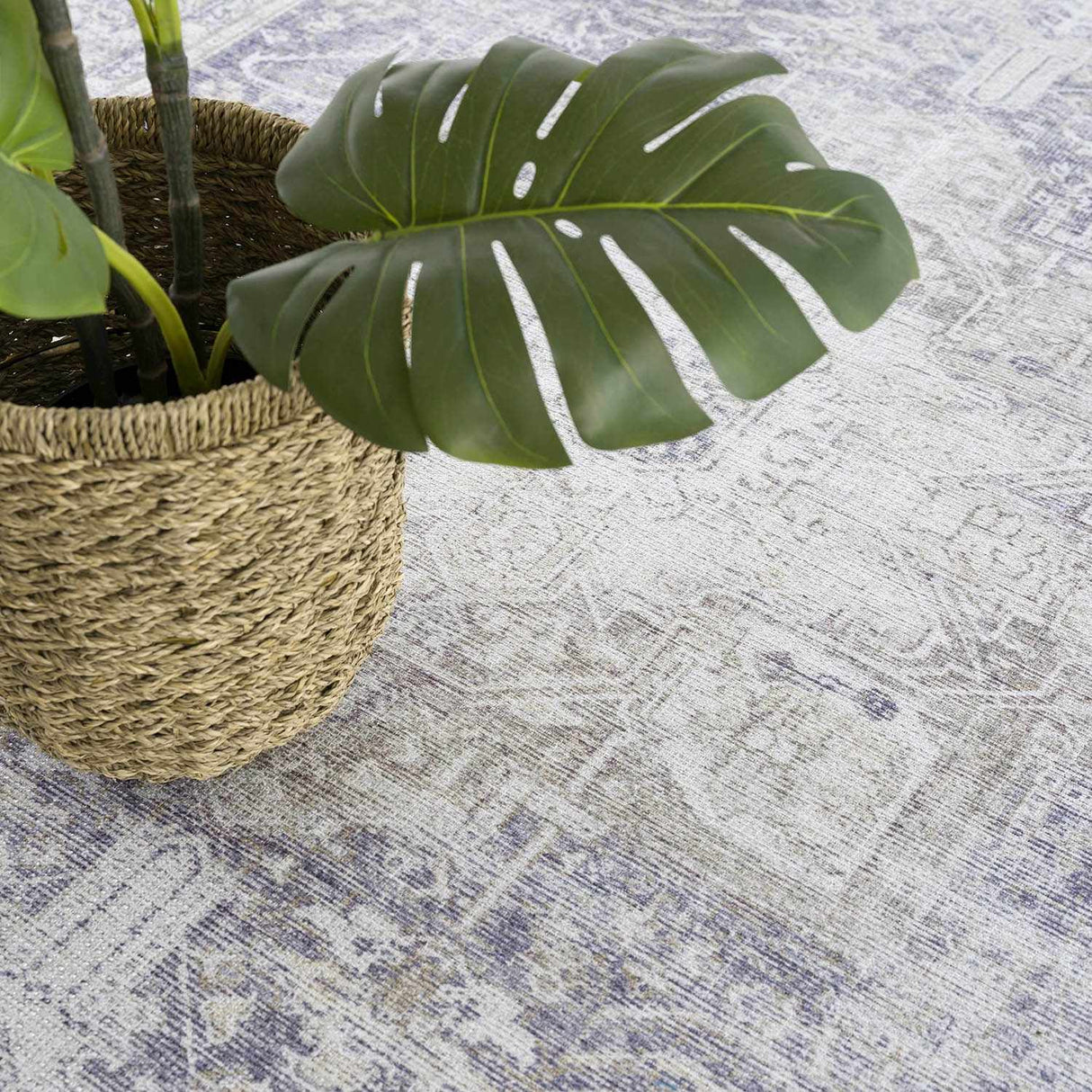 Olive Nisa Vintage Washable Area Rug