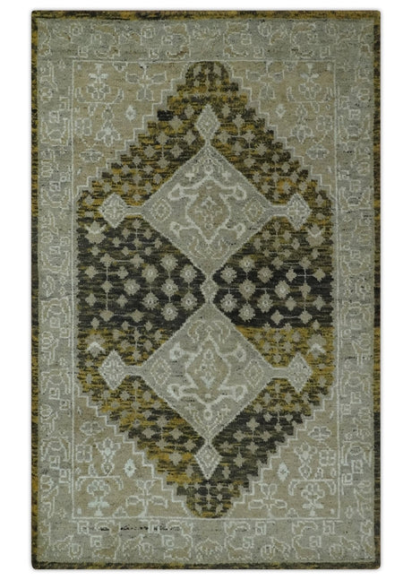 Silver, Beige, Olive and Charcoal Hand Knotted Traditional Heriz 5x8 wool Area Rug