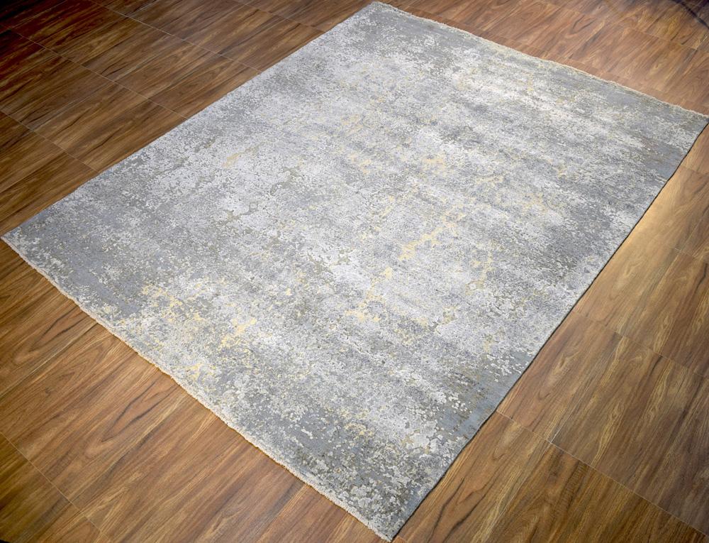 Silver and Charcoal 8x10 Rug Traditional Handmade Wool and Bamboo Silk Area Rug | TRD1788810