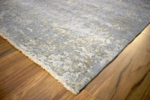 Silver and Charcoal 8x10 Rug Traditional Handmade Wool and Bamboo Silk Area Rug | TRD1788810