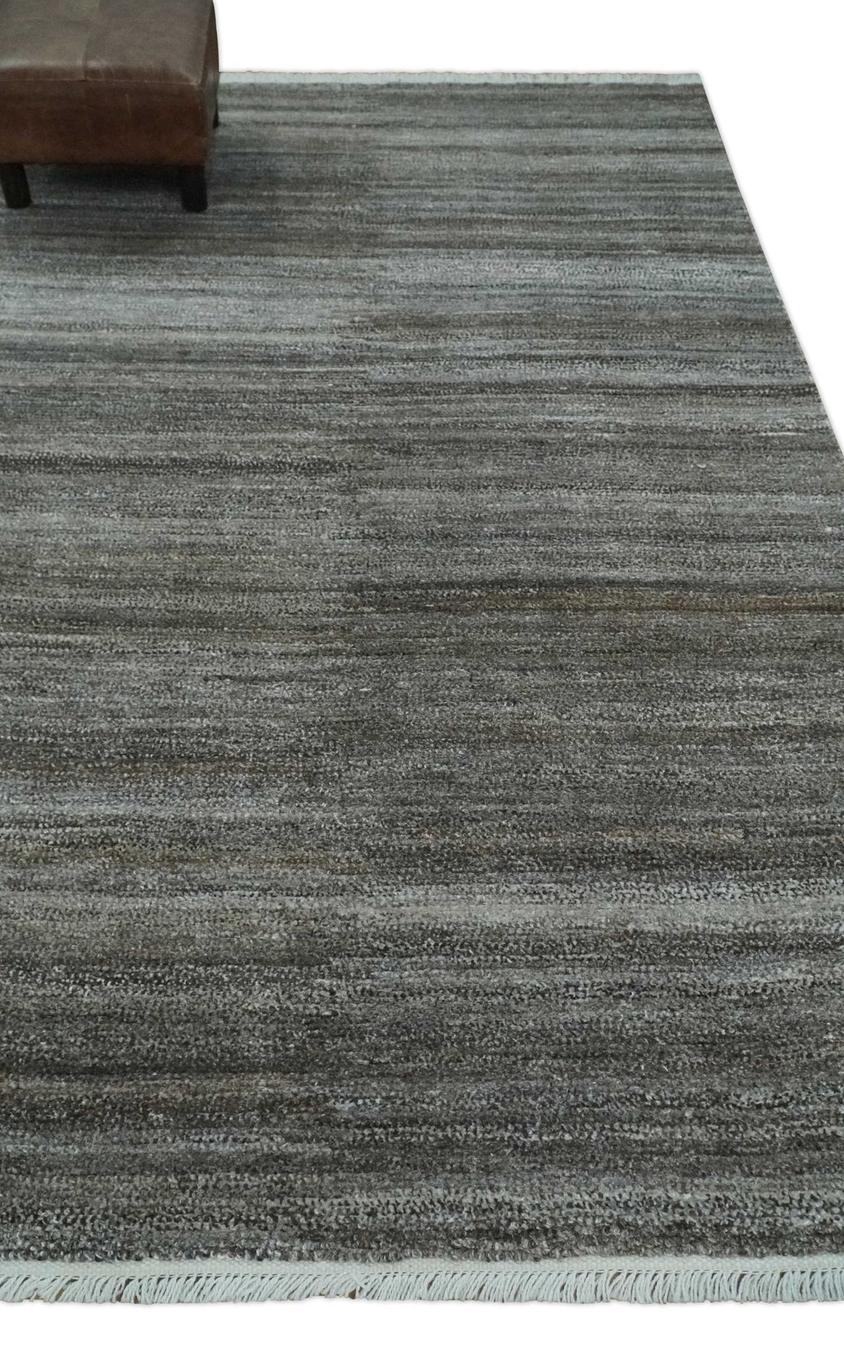 Silver and Charcoal Modern Abstract 5x8 Dari Pet yarn Area Rug