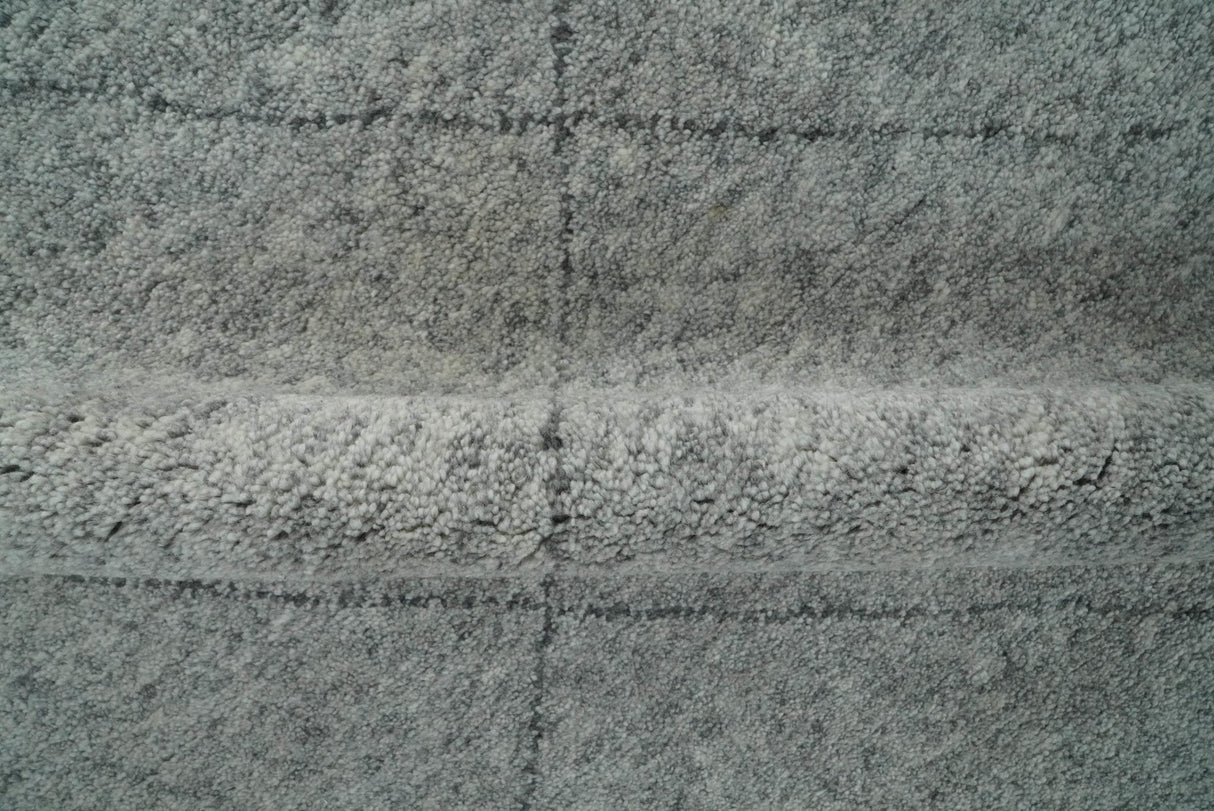 Silver and Gray Hand Woven 8x10 Trellis Moroccan Rug Made with Fine Wool | TRDCP78810