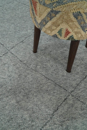 Silver and Gray Hand Woven 8x10 Trellis Moroccan Rug Made with Fine Wool | TRDCP78810