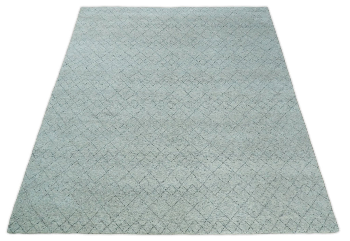 Silver and Gray Hand Woven 9x12 Trellis Moroccan Rug Made with Fine Wool | TRDCP101912