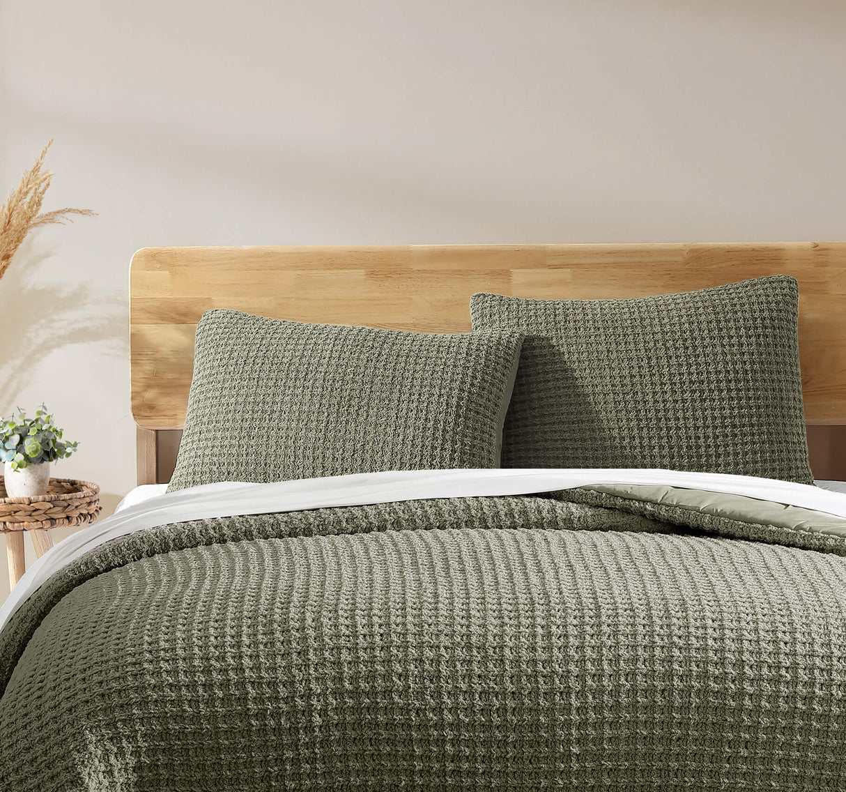 Snug Waffle Comforter Bundle