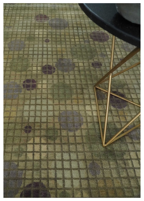 Soft Green, Olive and Purple Geometrical Polka Dot 5x8 Hand knotted Rug