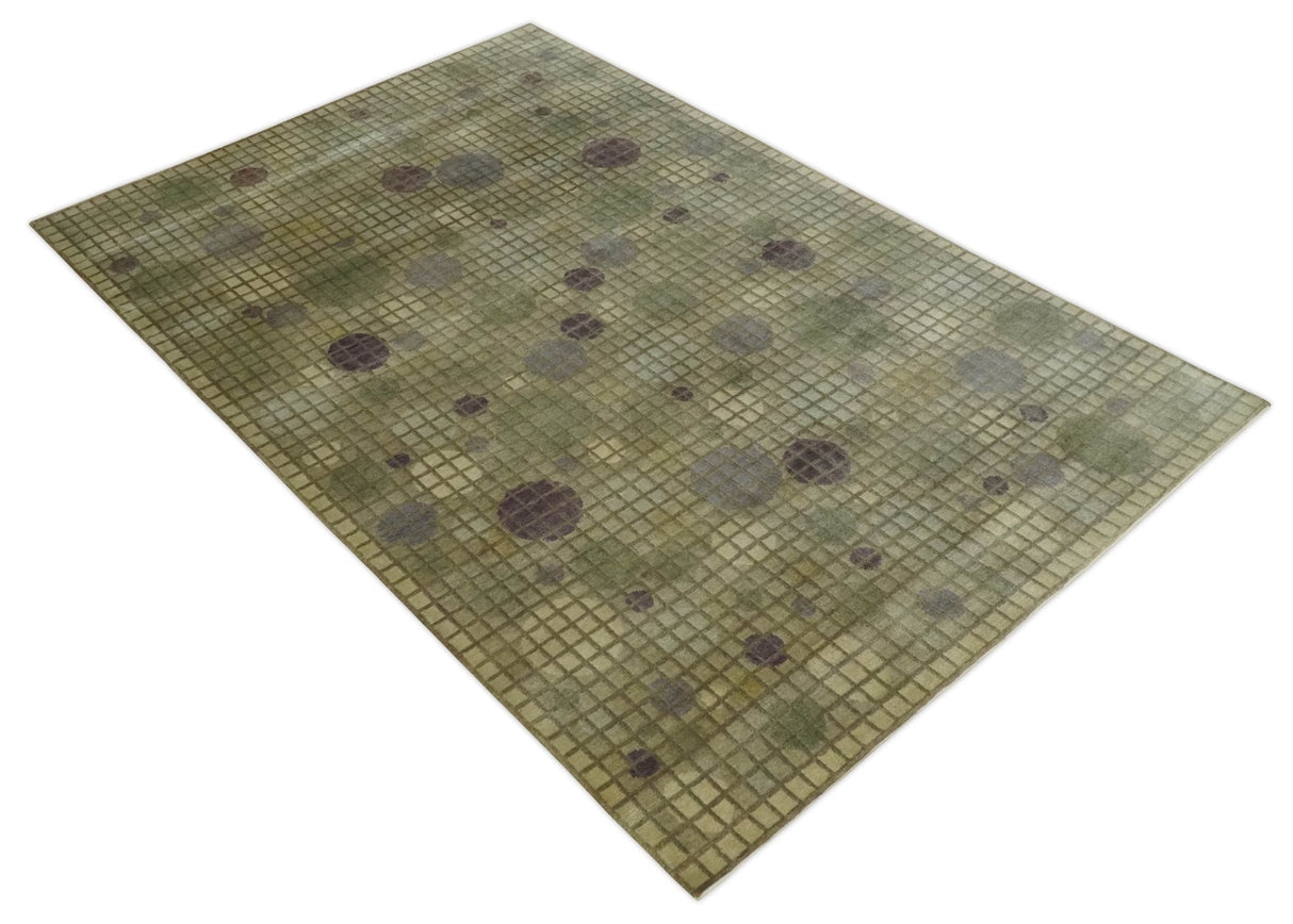 Soft Green, Olive and Purple Geometrical Polka Dot 5x8 Hand knotted Rug