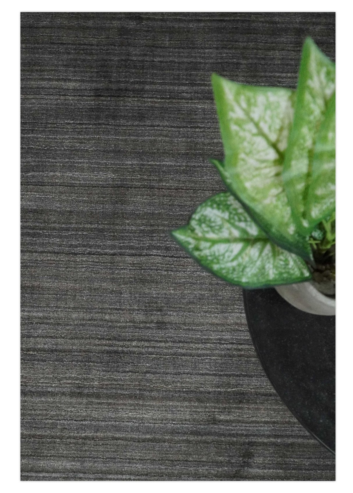 Solid Silver and Charcoal Shaded Scandinavian 5x7 Blended Wool Flatwoven Area Rug | HL23