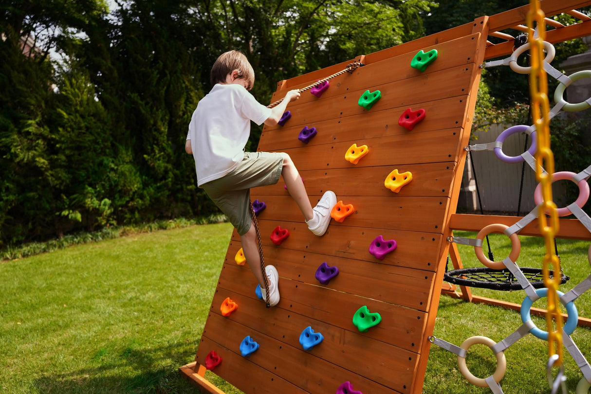 Sycamore Backyard Climbing Set – 2 Swings, Trapeze Bar & Outdoor Fun