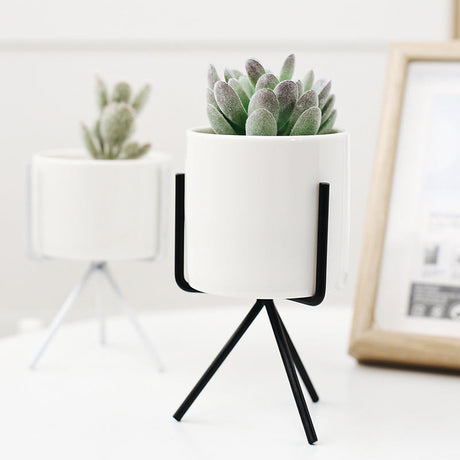 Tabletop Tripod Vase