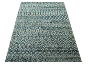 Teal and Ivory 5.6x8.6 Southwestern Tribal Trellis Recycled Art Silk Area Rug