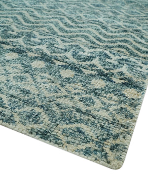 Teal and Ivory 5.6x8.6 Southwestern Tribal Trellis Recycled Art Silk Area Rug