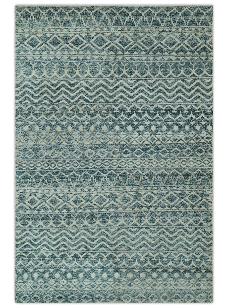 Teal and Ivory 5.6x8.6 Southwestern Tribal Trellis Recycled Art Silk Area Rug