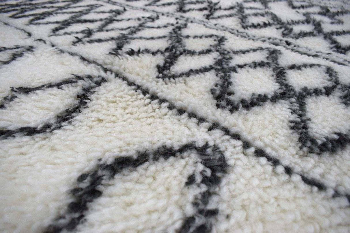 Traditional Hand Made Moroccan Design New Zealand Wool 4x6 Area Rug
