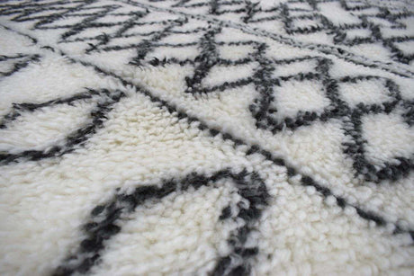 Traditional Hand Made Moroccan Design New Zealand Wool 4x6 Area Rug