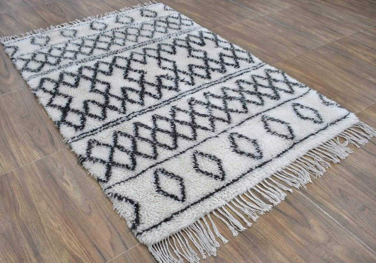 Traditional Hand Made Moroccan Design New Zealand Wool 4x6 Area Rug