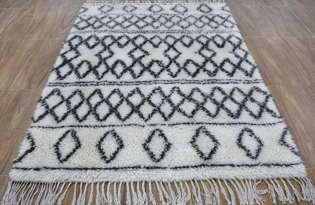 Traditional Hand Made Moroccan Design New Zealand Wool 4x6 Area Rug