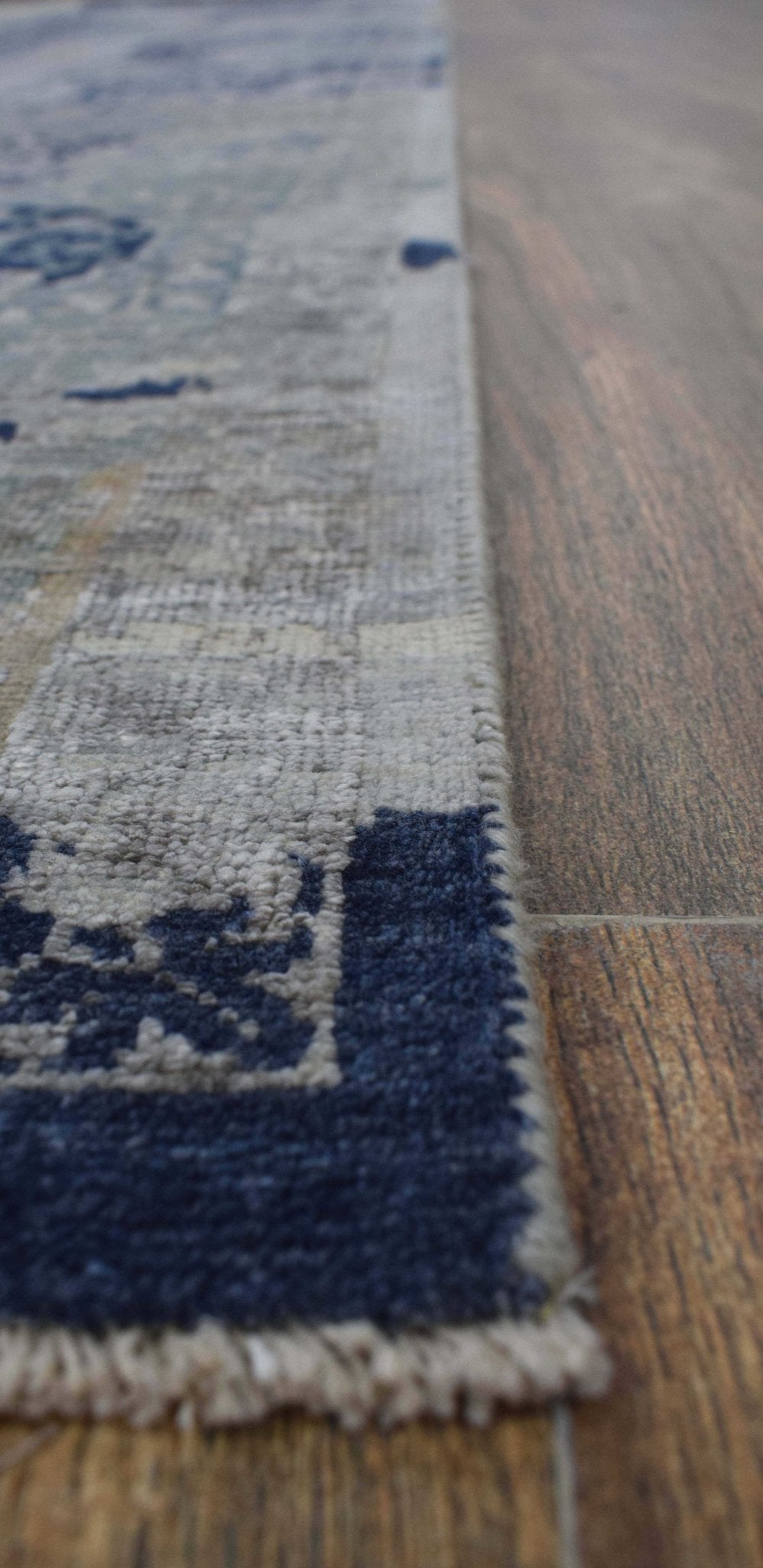 Traditional Handmade Silk and Wool 8x10 Area Rug | TRD1635810