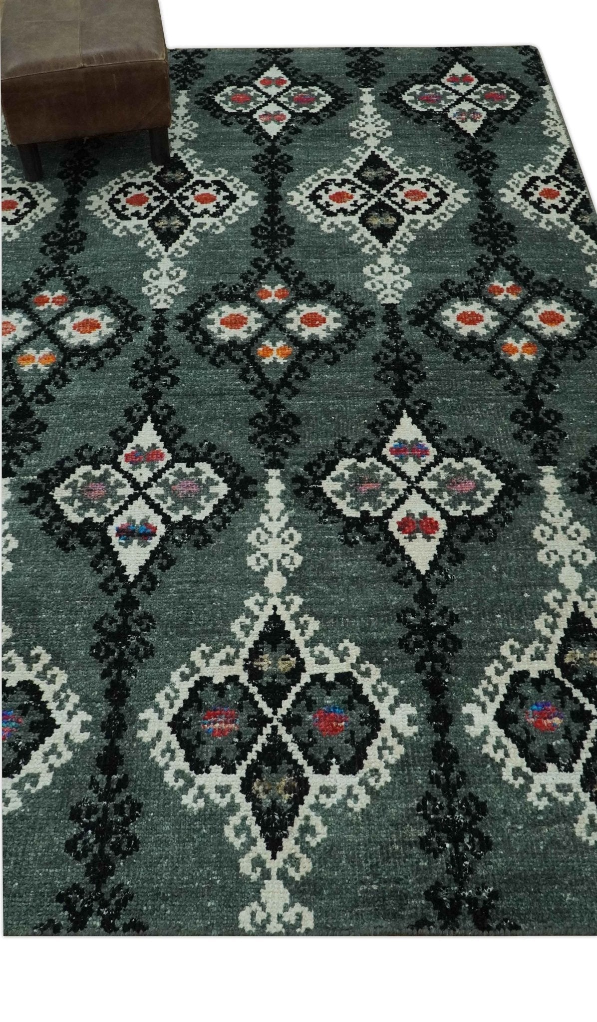 Traditional Ikat Design 5x7.6 Green, Black and Ivory Hand Knotted wool area rug