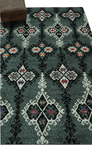 Traditional Ikat Design 5x7.6 Green, Black and Ivory Hand Knotted wool area rug