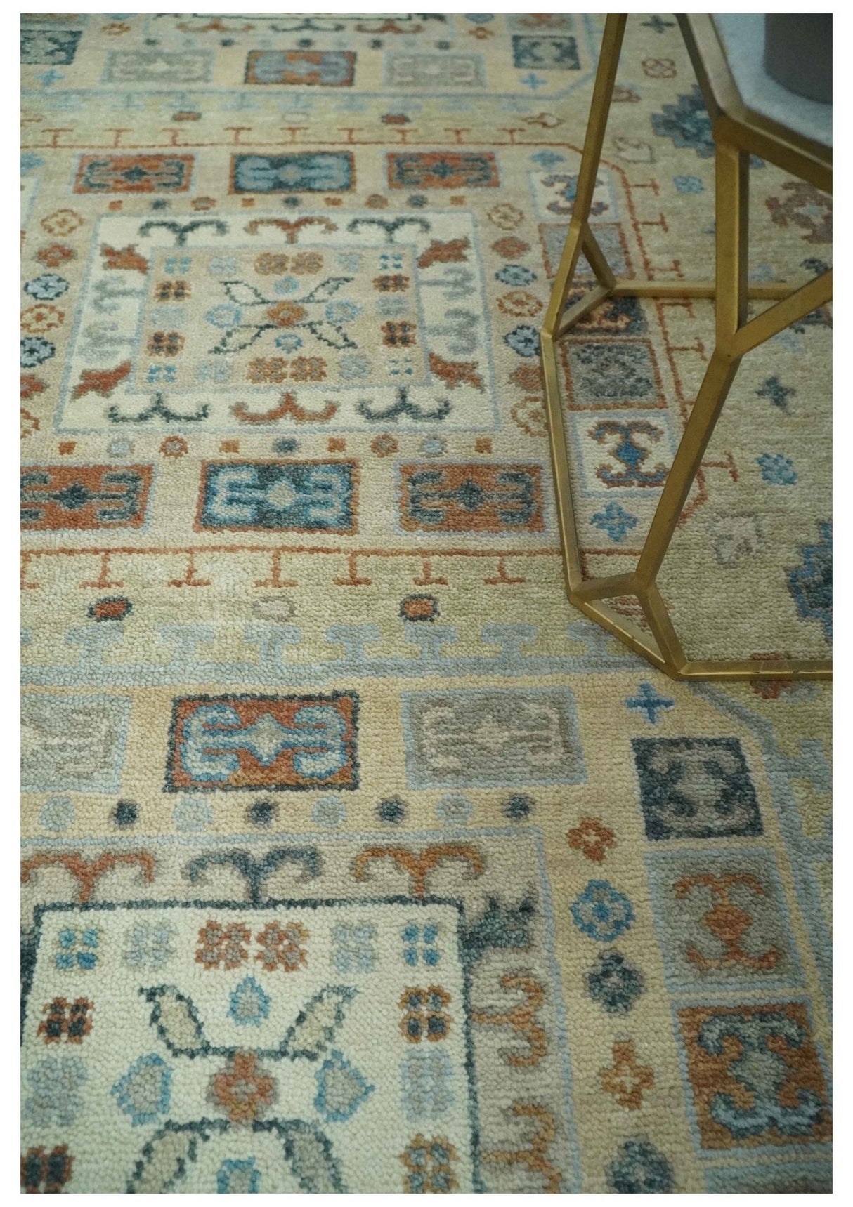 Traditional Mamluk Design Beige and Ivory Hand Knotted 8x10 wool area rug