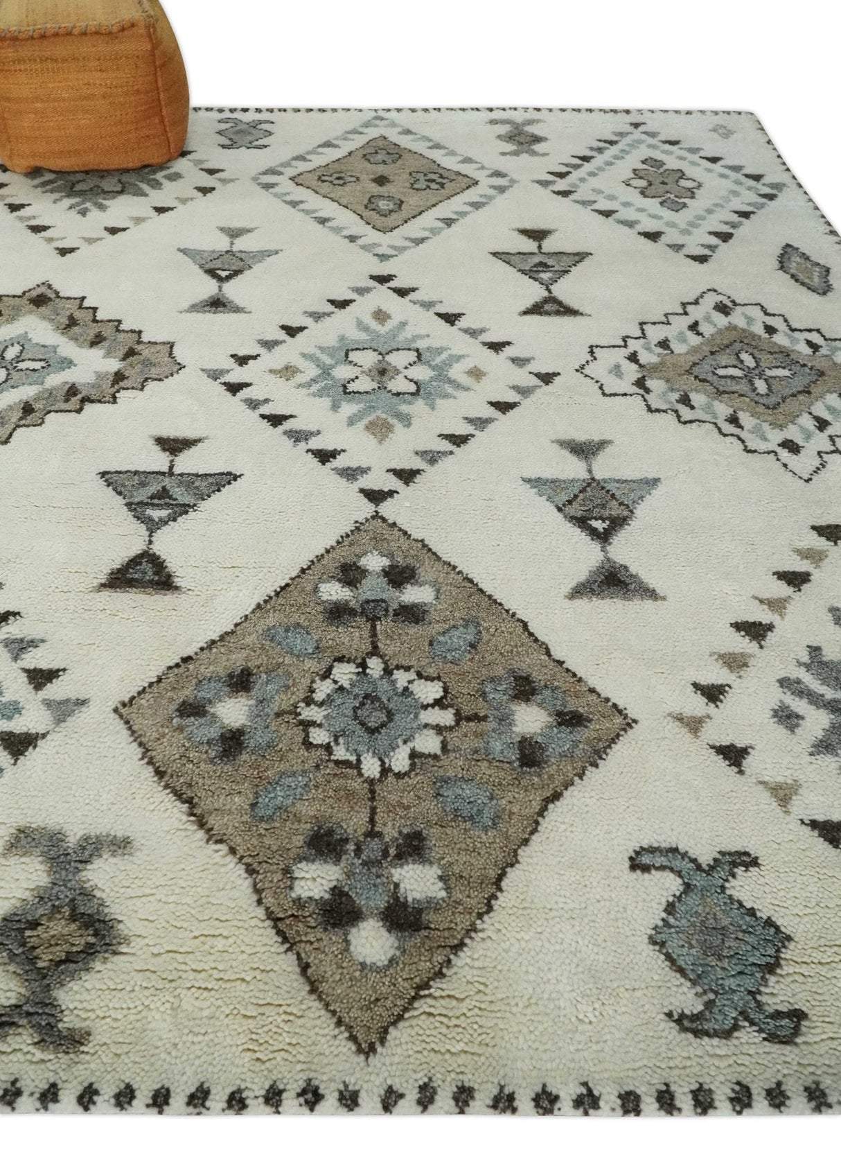 Tribal Design 8x10 Ivory and Brown Traditional Geometrical Pattern Hand Knotted Wool Area Rug
