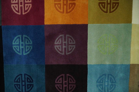 Vibrant Color full Modern Geometrical Pattern 3x5 Hand loom Wool and Art silk Aera Rug